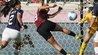 Aston Villa - Jessie Fleming - Bev Priestman - Adriana Leon - Adriana Leon scores hat trick as Canada blanks Paraguay to remain unbeaten at W Gold Cup - cbc.ca - Portugal - Usa - Canada - county Leon - El Salvador - Paraguay
