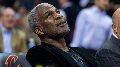 Ex-Knicks star Charles Oakley continuing MSG holdout amid beef with owner James Dolan - foxnews.com - New York - county Cleveland - county Cavalier - state Ohio
