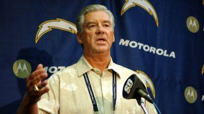 Chargers former GM AJ Smith dead at 75, family announces - foxnews.com - New York - Los Angeles - county San Diego