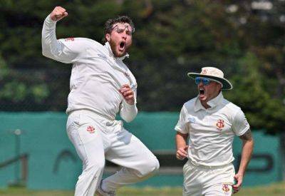 Darren Stevens - Thomas Reeves - Kent Cricket - Medway Sport - Canterbury win by six wickets at Tunbridge Wells on Kent Cricket League Premier Division return; St Lawrence & Highland Court, Lordswood, Minster and Bexley also victorious - kentonline.co.uk - Italy - South Africa - county Owen