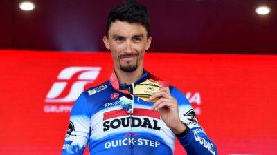 Alaphilippe goes alone to win Giro Stage 12