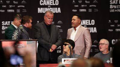 Oscar De-La-Hoya - Tensions erupt between Canelo Alvarez, Oscar De La Hoya at presser - ESPN - espn.com - Usa - Mexico