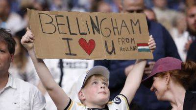 Bellingham crowns superb debut season at Real