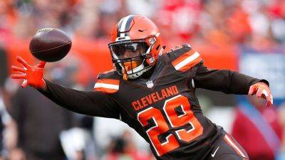 Ex-Browns, Texans RB Duke Johnson retires after 8 seasons in NFL - ESPN - espn.com - county Brown - county Cleveland
